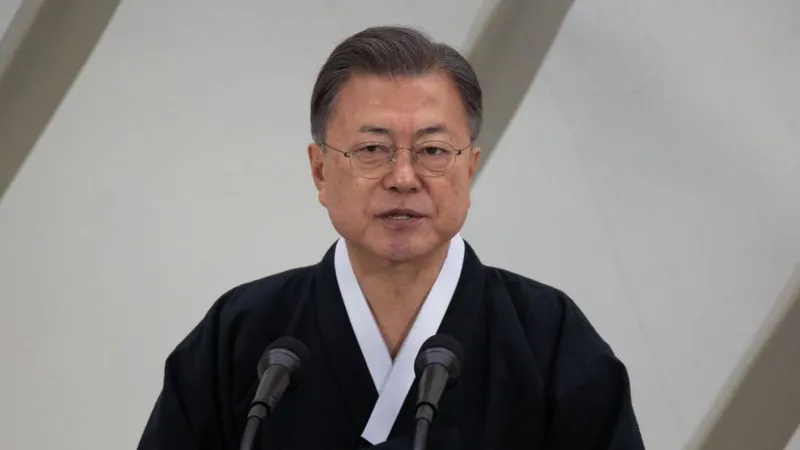39804980 20ba 11f0 8795 4f2eeb44dbb2.jpg - Former S Korea president Moon Jae-in indicted for bribery