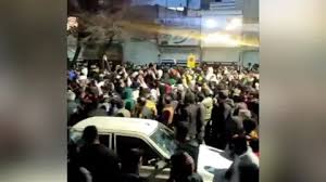 Violent clashes reported as Iran protests spread to more areas - Violent clashes reported as Iran protests spread to more areas